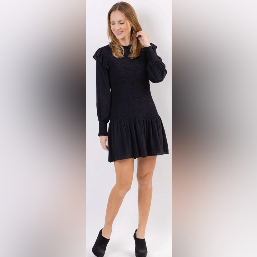 STS Sail To Sable Black Long Sleeve Smocked Dress Size Small